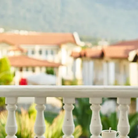 Ξενοδοχείο Larimar