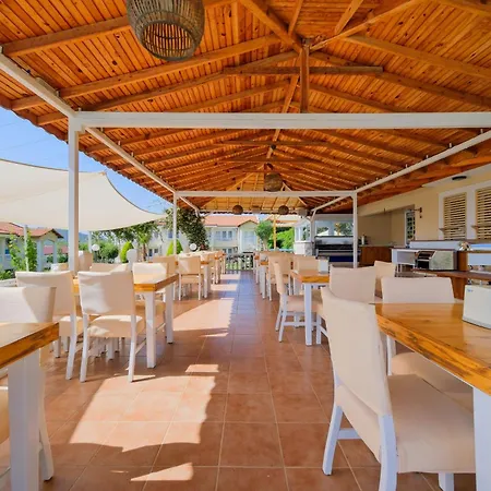 Larimar Ξενοδοχείο 2*