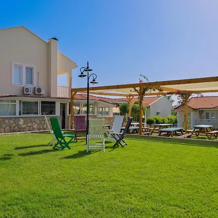 ホテル Larimar 2*