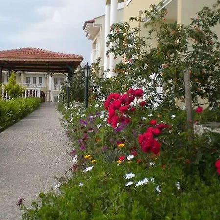 Hotel Larimar
